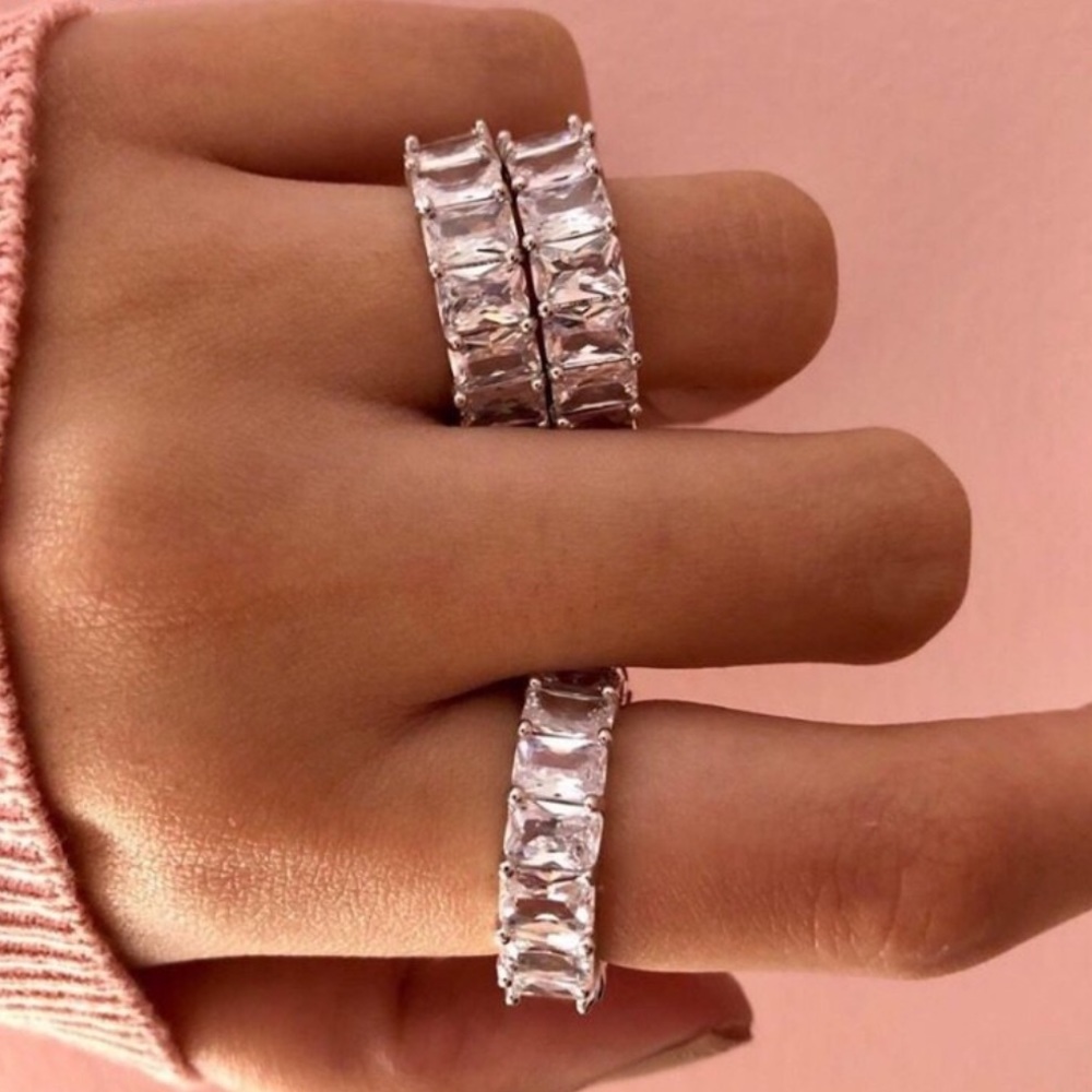 FINAL SALE! Khloe band ring